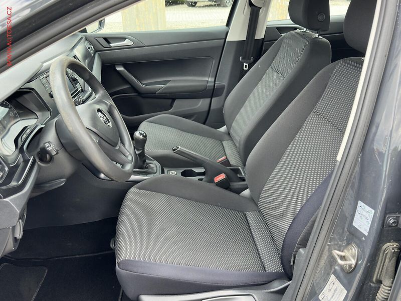 Volkswagen Polo (2018) 1.0i - fotka 9 z 17