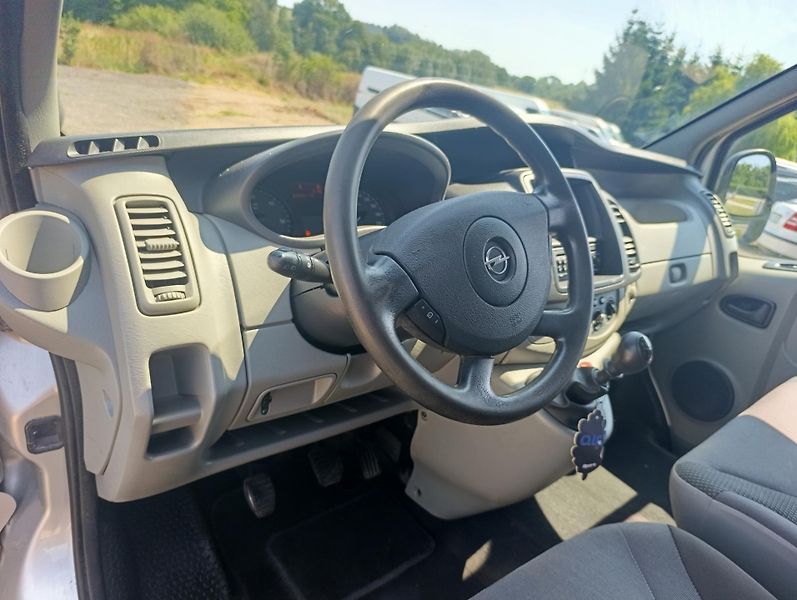 Opel Vivaro (2012) 2.0 DCi tažné DPH klima - fotka 13 z 17