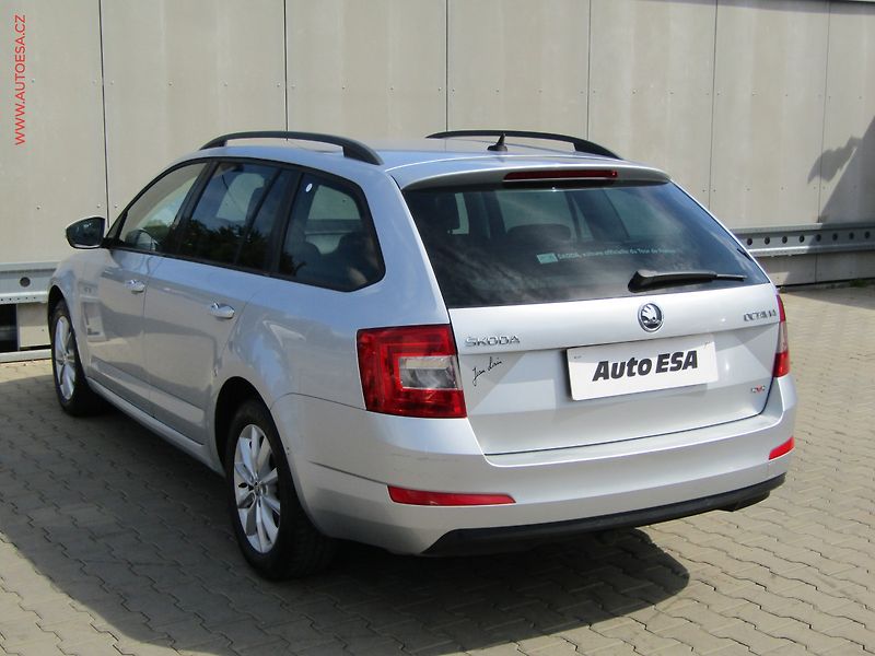 Škoda Octavia (2014) 2.0 TDi 4x4, AC, TZ, park - fotka 6 z 18