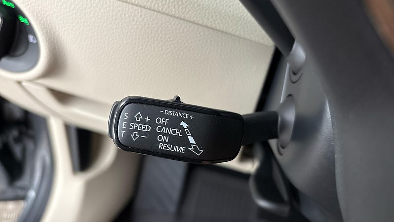 Škoda Superb 2.0 TDI DSG 4x4 Style Combi - fotka 14 z 34
