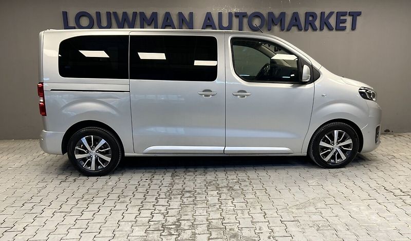 Toyota ProAce Verso 2,0D Family - fotka 18 z 18