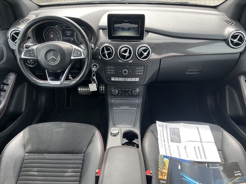 Mercedes-Benz Třídy B 2,2 CDi B200 Premium Automat L - fotka 12 z 35