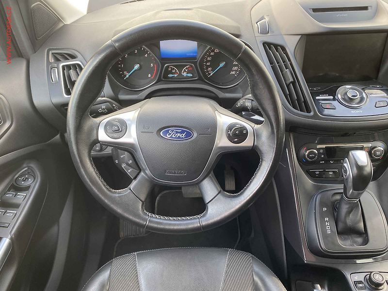 Ford Kuga (2016) 2.0 TDCi 4x4, Titanium, AT - fotka 11 z 18