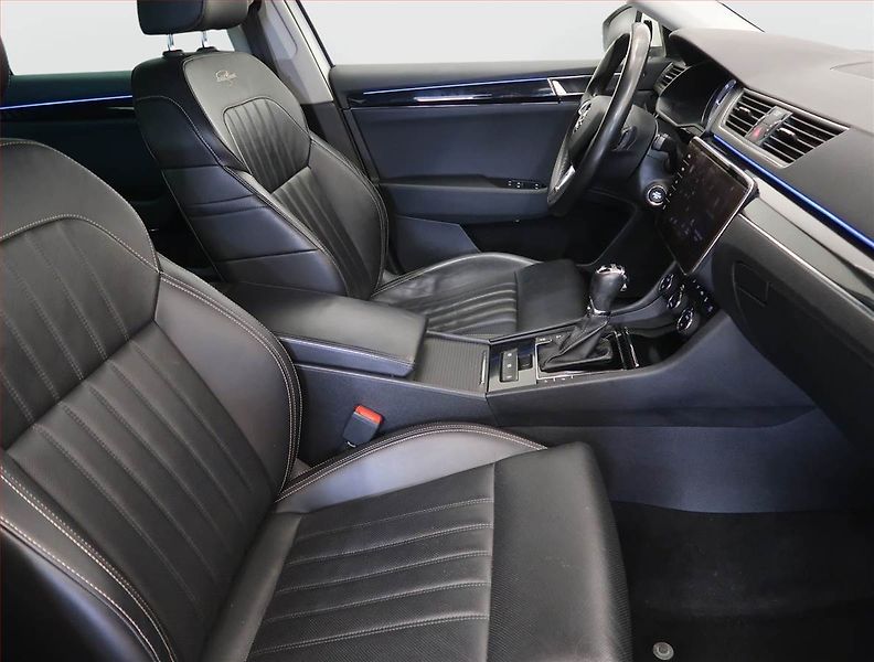 Škoda Superb (2019) Laurin&Klement 2.0 TDI, 4X4 - fotka 9 z 18