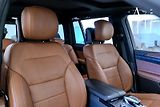 Mercedes-Benz GLS (2016) Rodinné SUV s V8 - náhled 13