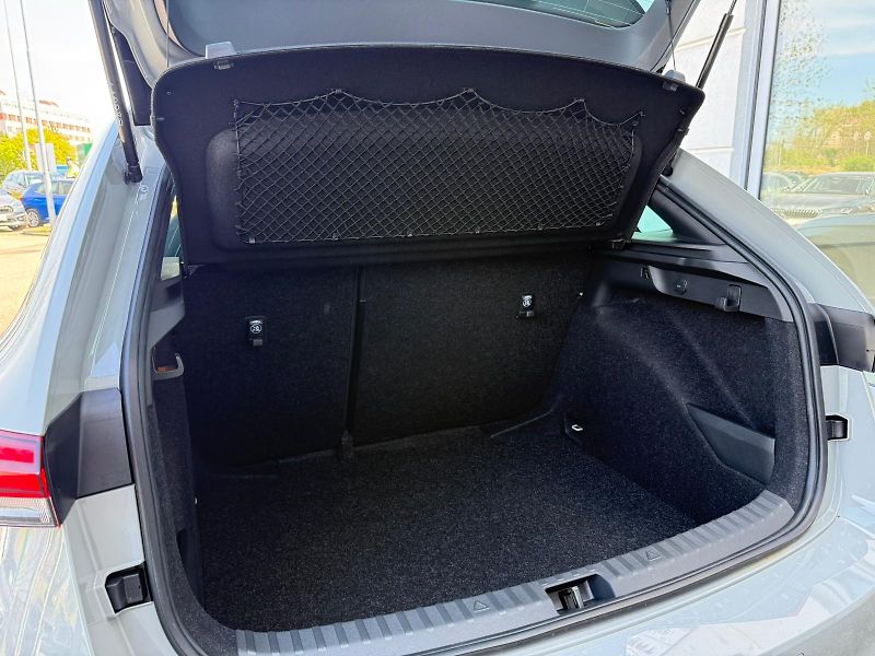 Škoda Scala Monte Carlo 1,0 TSI 85 kW DSG - fotka 23 z 25