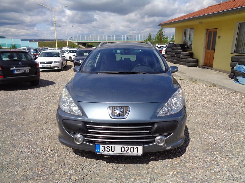 Peugeot 307 1,6 HDI - fotka 2 z 17