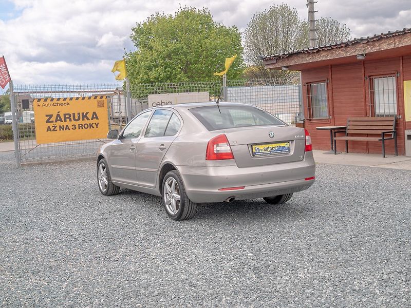 Škoda Octavia (2011) ČR 2.0TDI 103KW – VÝHŘEV - fotka 7 z 42