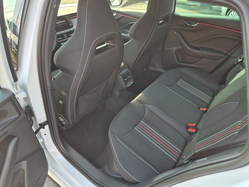 Škoda Kamiq (2025) Monte Carlo 1.5TSi 110kW 7°aut - fotka 14 z 32