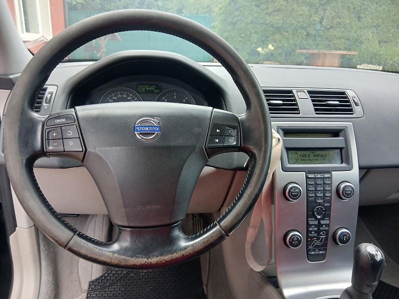 Volvo C30 2.0D DIGI AC - fotka 18 z 32