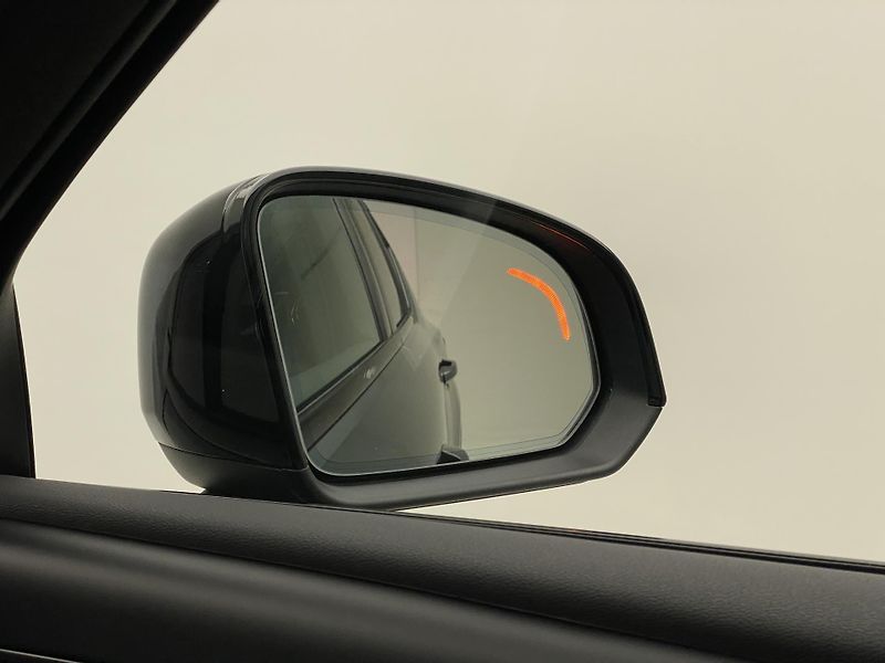 Volvo XC40 B3 DARK PLUS AUT CZ - fotka 34 z 56