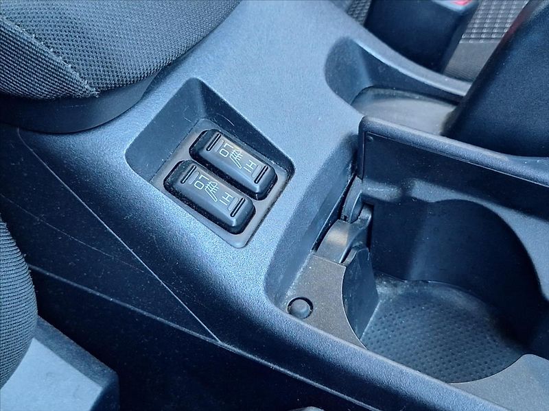 Mitsubishi Lancer 1,6   poctivý komplet servis - fotka 11 z 16