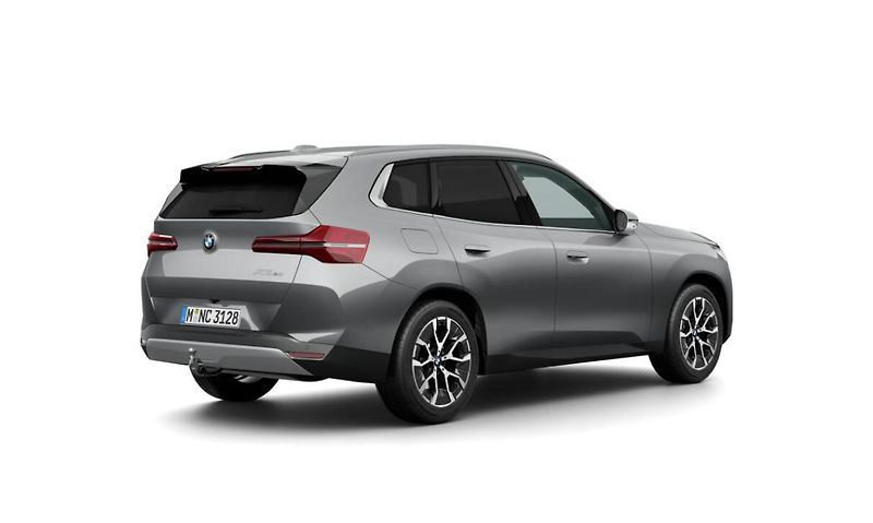 BMW X3 20 xDrive - fotka 2 z 4