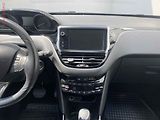 Peugeot 2008 (2016) 1.2 PT, AT, navi - náhled 12