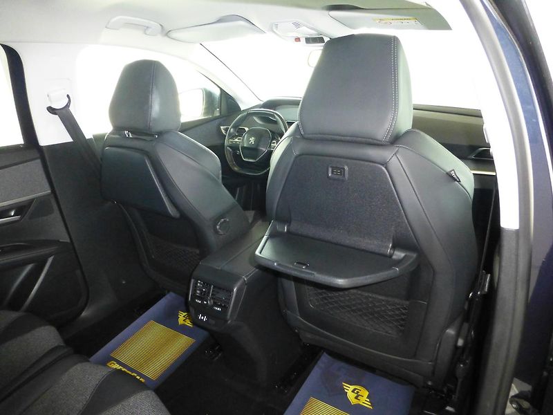 Peugeot 5008 (2020) 1,5HDI-96KW*NAVI**KAMERA*7MÍST - fotka 26 z 29