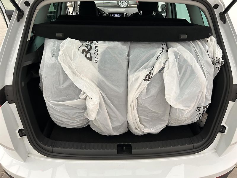 Škoda Karoq 2.0 TDI 4x4 Style - fotka 21 z 21