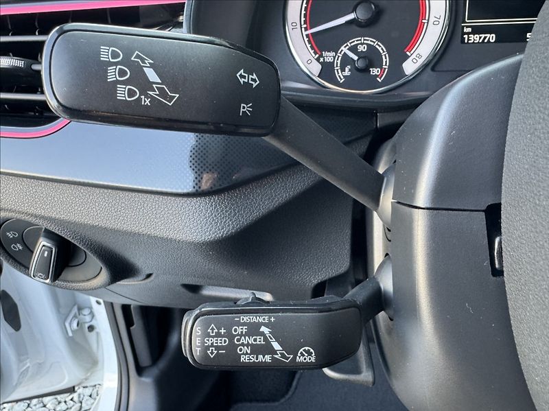 Škoda Scala 1,5 TSI MonteCarlo DPH 1maj ČR - fotka 29 z 50