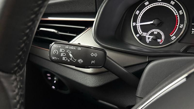 Škoda Scala 1.0 TSI Style - fotka 14 z 26