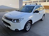 Mitsubishi Outlander (2014) 2,0i - Invite - 1 Majitel - náhled 30