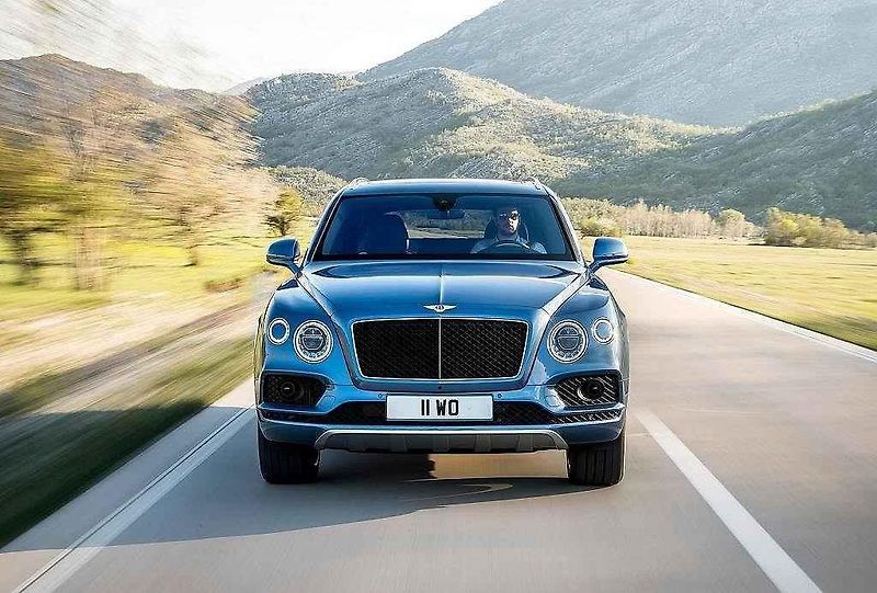 Bentley Bentayga.