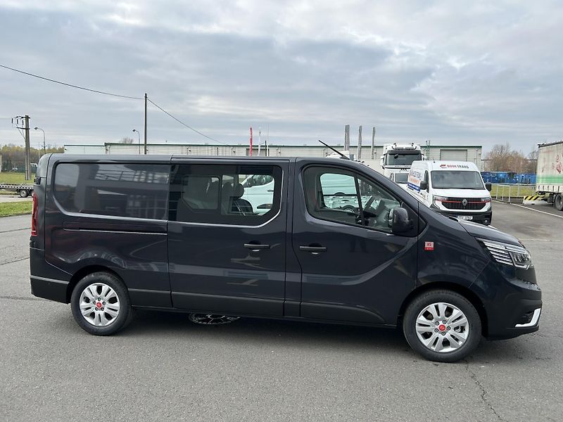 Renault Trafic (2026) CREW VAN L2H1 150k RED 5 míst - fotka 4 z 37