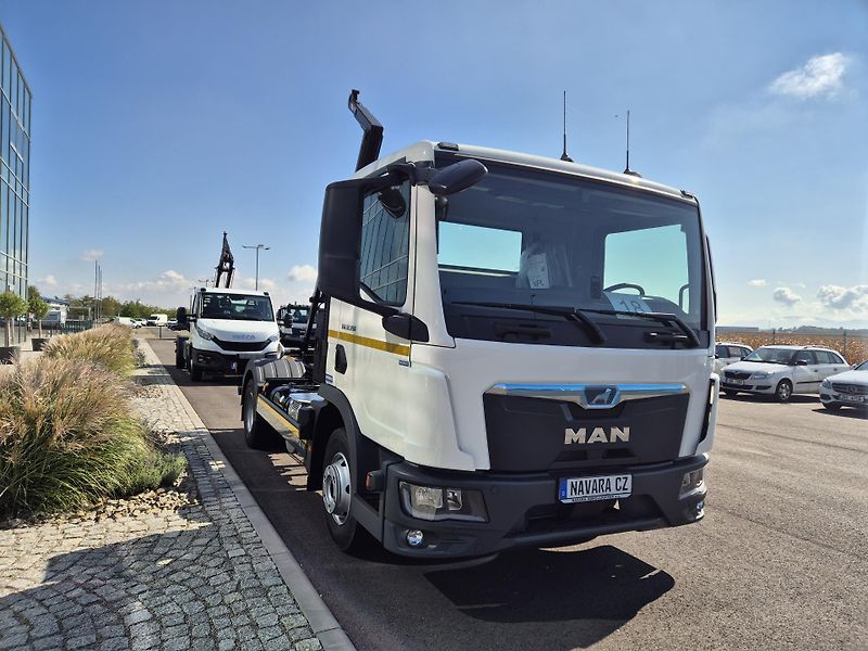 MAN TGL 12.190 + NOSIČ KONTEJNERU 8T  - fotka 3 z 23