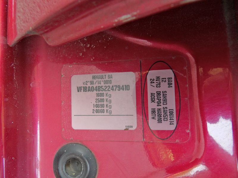 Renault Mégane 1.6i 16v 79kW Klima Alu - fotka 27 z 28