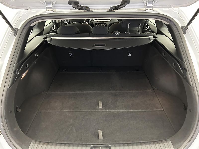 Kia Ceed 1.5 T-GDI SPIN - fotka 19 z 23