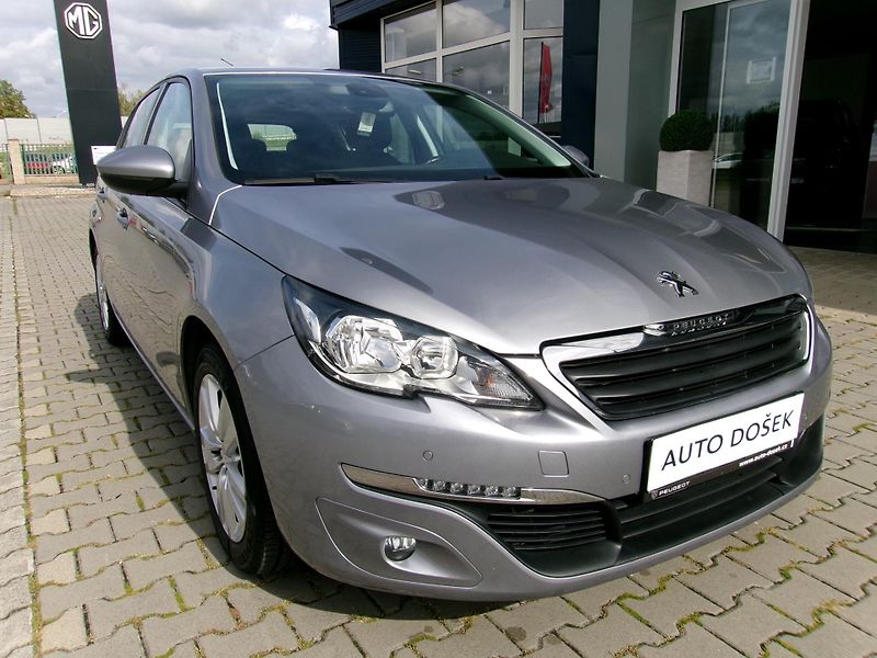 Peugeot 308 - fotka 4 z 16