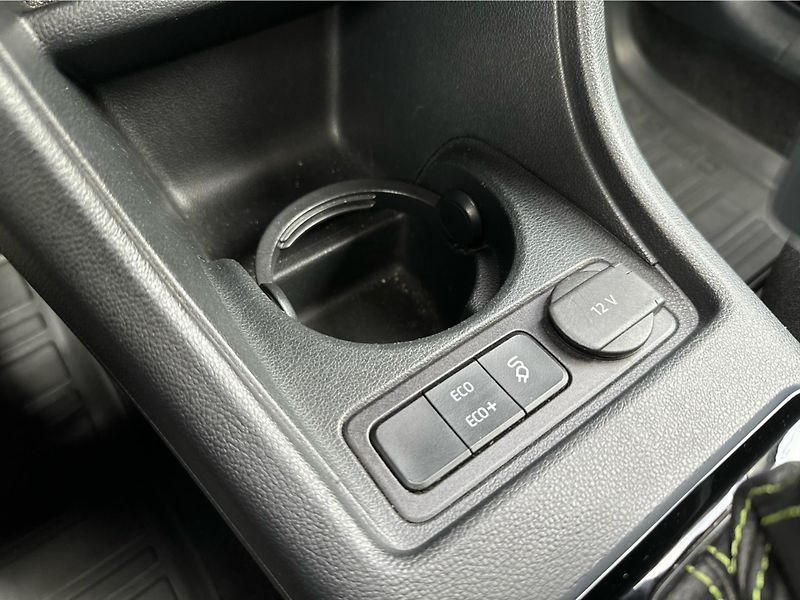 Škoda Citigo iV Style 36kWh 61kW SoH 87% - fotka 16 z 19