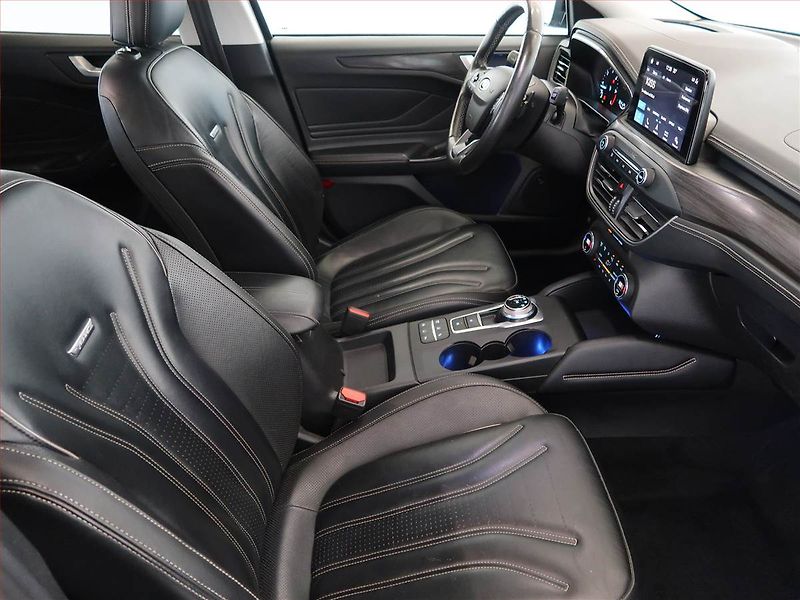 Ford Focus (2019) Vignale 2.0 EcoBlue, Automat - fotka 9 z 15