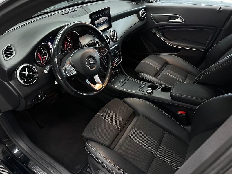 Mercedes-Benz CLA (2017) Shooting Brake SB 180 A/T - fotka 10 z 23
