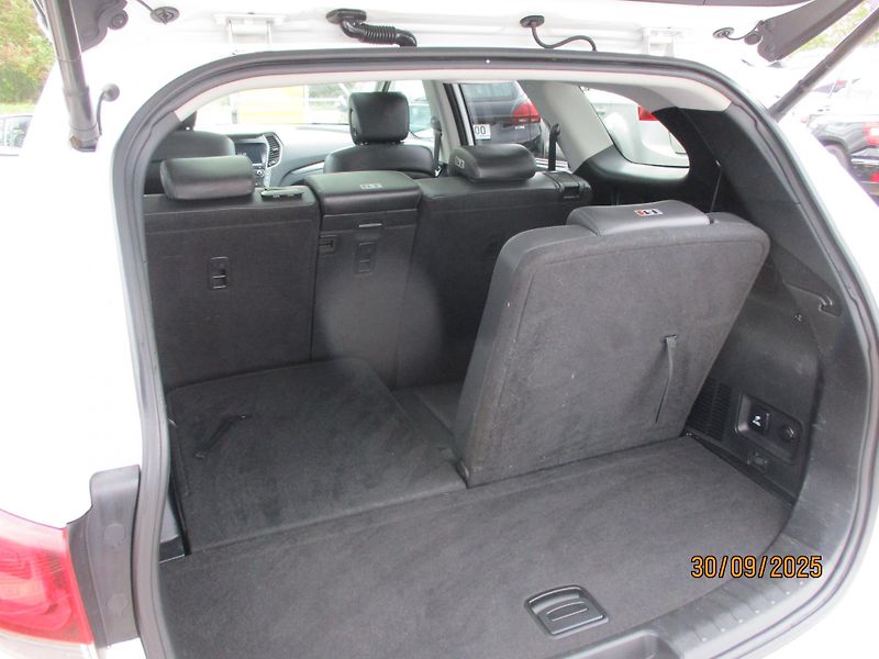 Hyundai Grand Santa Fe (2017) 2,2 CRDi AWD/ 4x4 - fotka 10 z 14