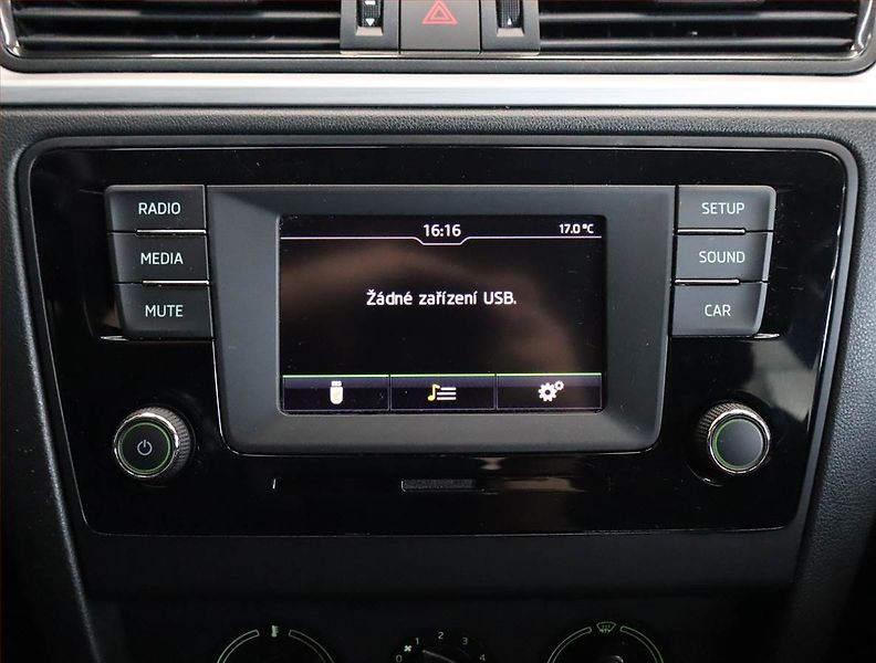 Škoda Rapid (2016) Spaceback 1.2 TSI - fotka 16 z 21
