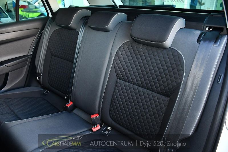 Škoda Fabia 1,2TSi DSG 2xALU 61tKM STYLE  - fotka 14 z 48