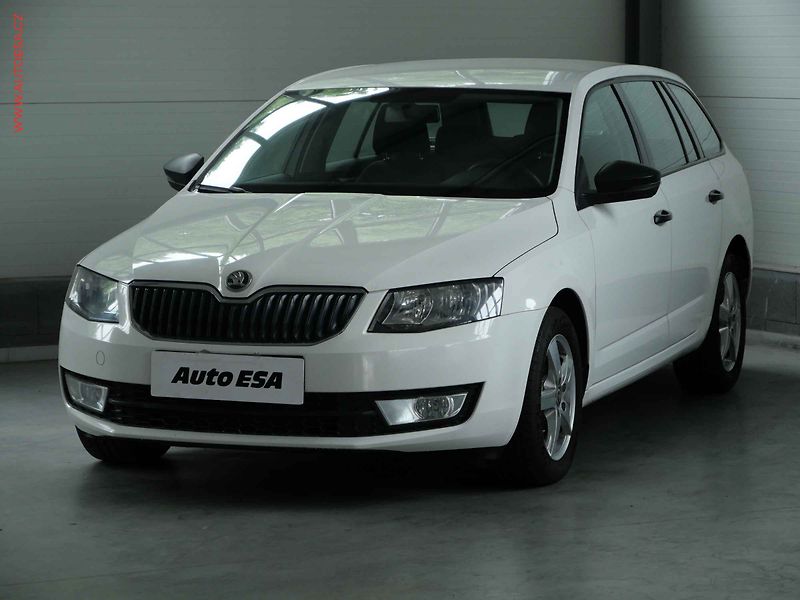 Škoda Octavia (2014) 1.6 TDi, 2.maj,ČR, Active, AC - fotka 3 z 16