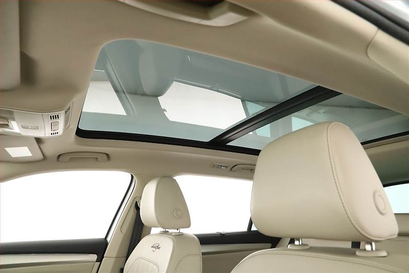 Škoda Superb (2023) Laurin&Klement 2.0 TDI - fotka 12 z 21