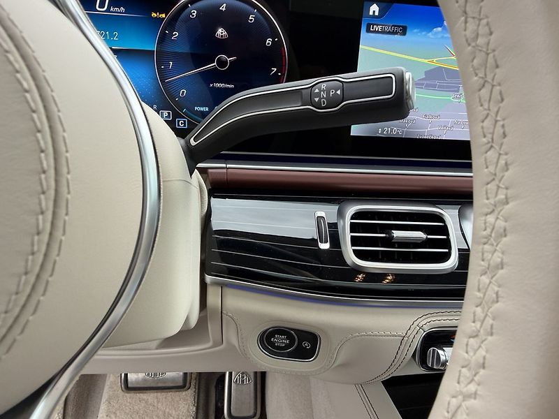 Mercedes-Benz GLS 4MATIC MAYBACH - fotka 18 z 38