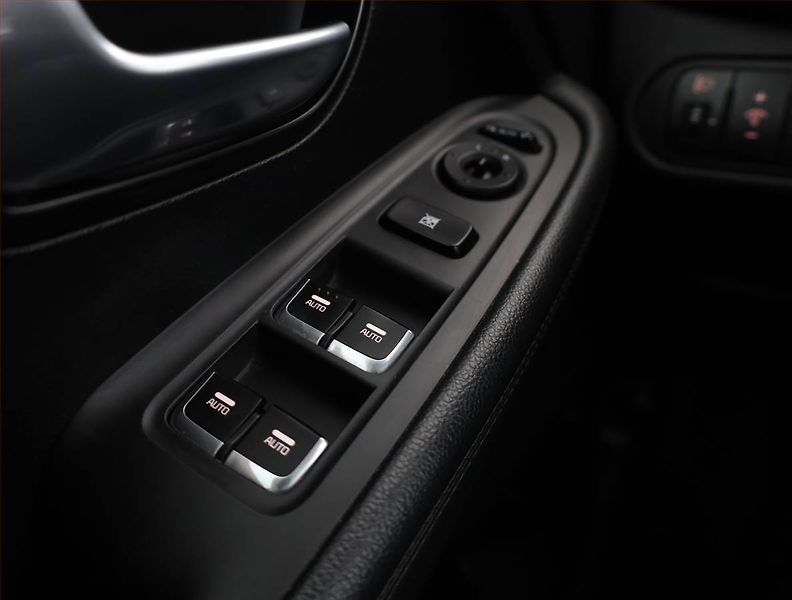 Kia Carens (2018) 1.7 CRDi, 7 míst, Serv.kniha - fotka 16 z 21