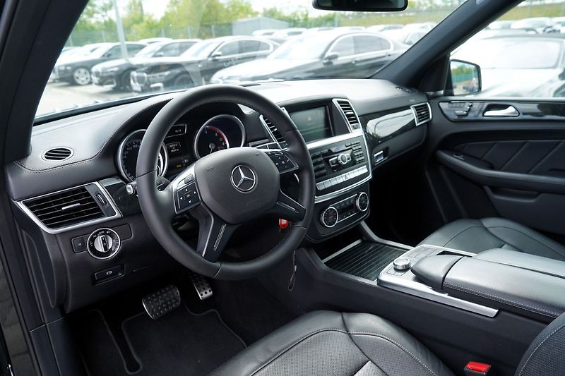 Mercedes-Benz GL 350d/4Matic/AMG/ČR/DPH - fotka 30 z 47