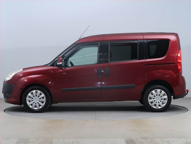 Fiat Dobló (2010) 1.3 MultiJet, 5Míst - fotka 3 z 14