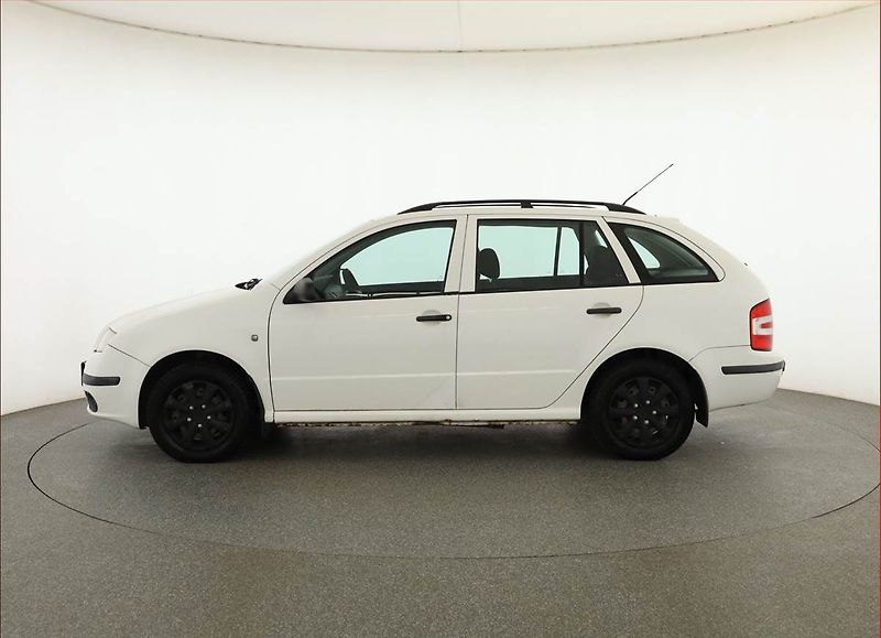 Škoda Fabia (2004) 1.2 12V, Serv.kniha - fotka 3 z 13