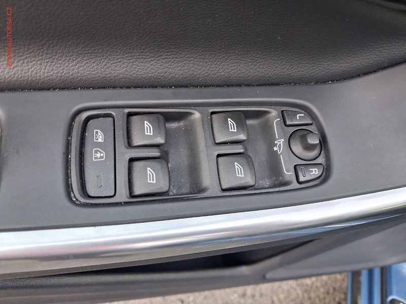 Volvo S60 (2015) 2.0 D4, ČR, servis.kniha, AT - fotka 12 z 18