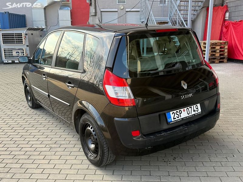 Renault Scénic (2006) 1.6i, 82kw L+Z kola - fotka 3 z 20