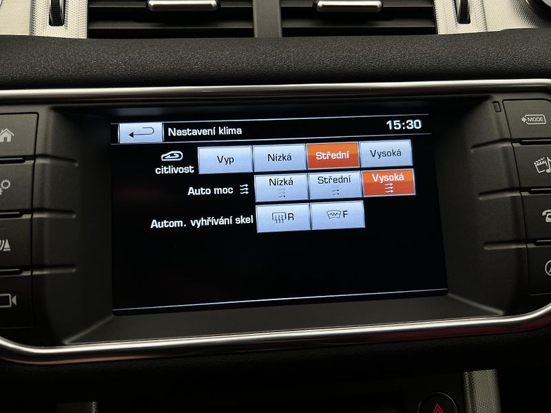 Land Rover Range Rover Evoque AWD HSE Si4 AUT - fotka 38 z 44