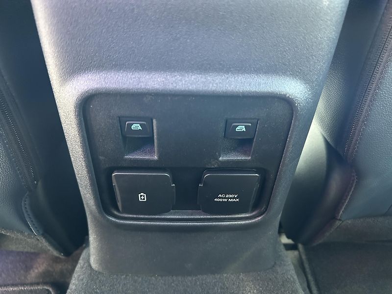 Ford Bronco 2.7 EcoBoost 246kW OUTER BANKS - fotka 11 z 36