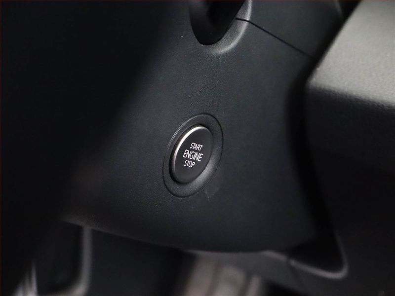 Volkswagen ID.4 (2020) Pro Perf. (82 kWh), SoH 79% - fotka 17 z 21