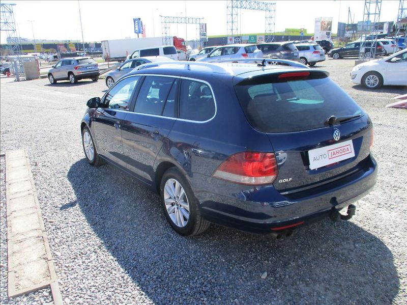 Volkswagen Golf 1,4 TSI,digiklima,servis,tažné - fotka 6 z 36