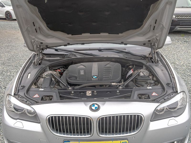 BMW Řada 5 (2012) 3.0D – NOVÉ V ČR - fotka 48 z 55