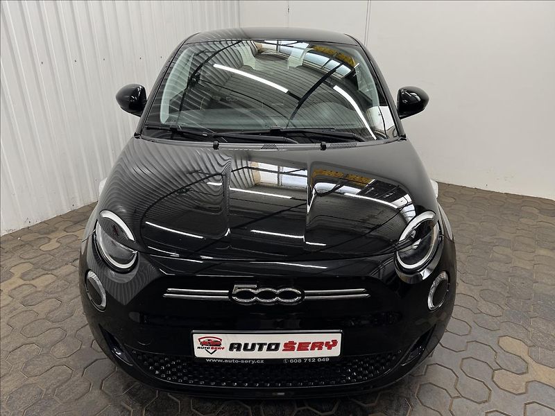 Fiat 500e ELECTRIC DRIVE 70kW ACTION - fotka 13 z 32